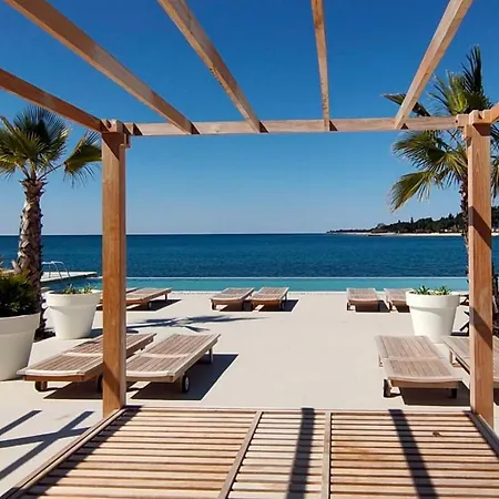 Luxury New !!! Apartment One And Only With Terrace & Free Bikes Porec Exterior photo